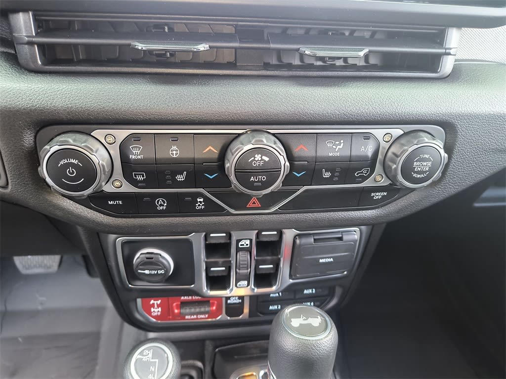 2025 Jeep Wrangler Sport 23