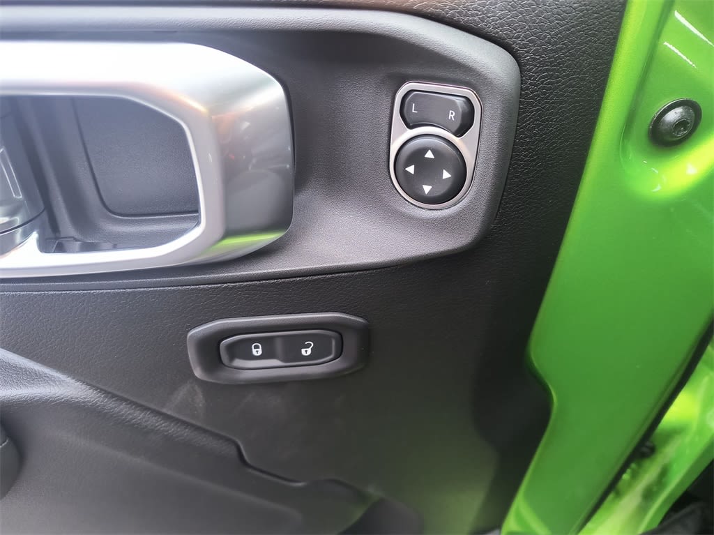 2025 Jeep Wrangler Sport 21