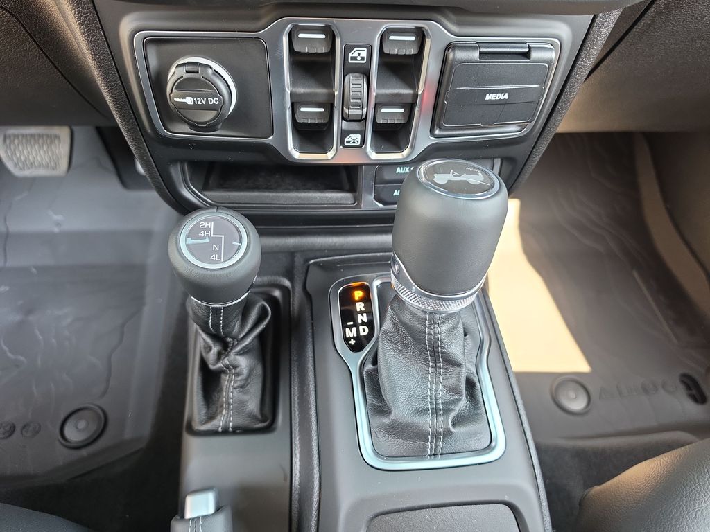 Thumbnail: 2026 Jeep Wrangler - 12