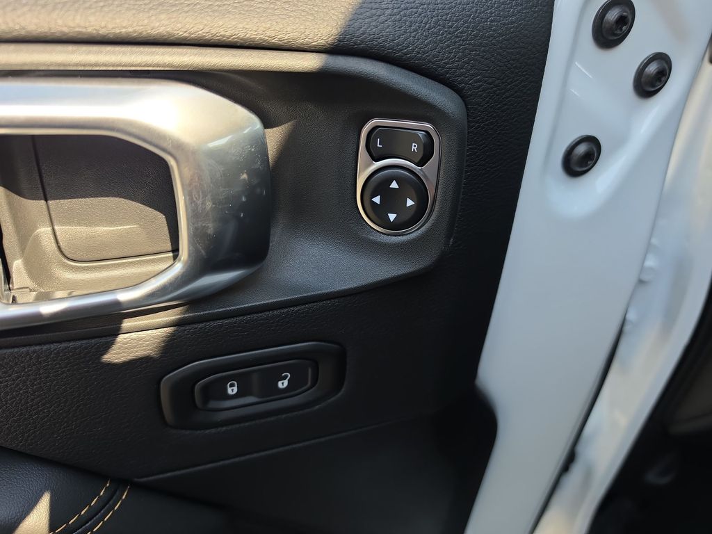 Thumbnail: 2026 Jeep Wrangler - 21