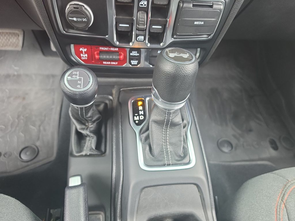 Thumbnail: 2024 Jeep Wrangler - 11