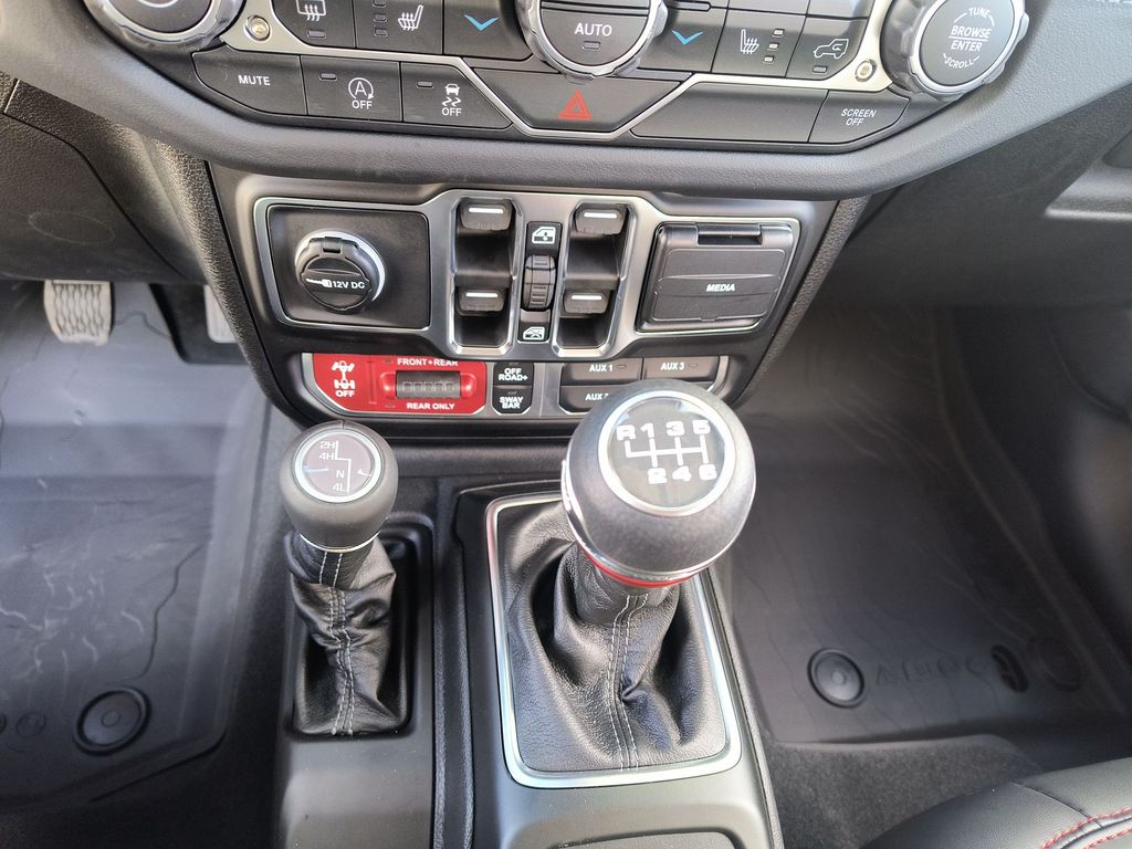 Thumbnail: 2026 Jeep Wrangler - 12