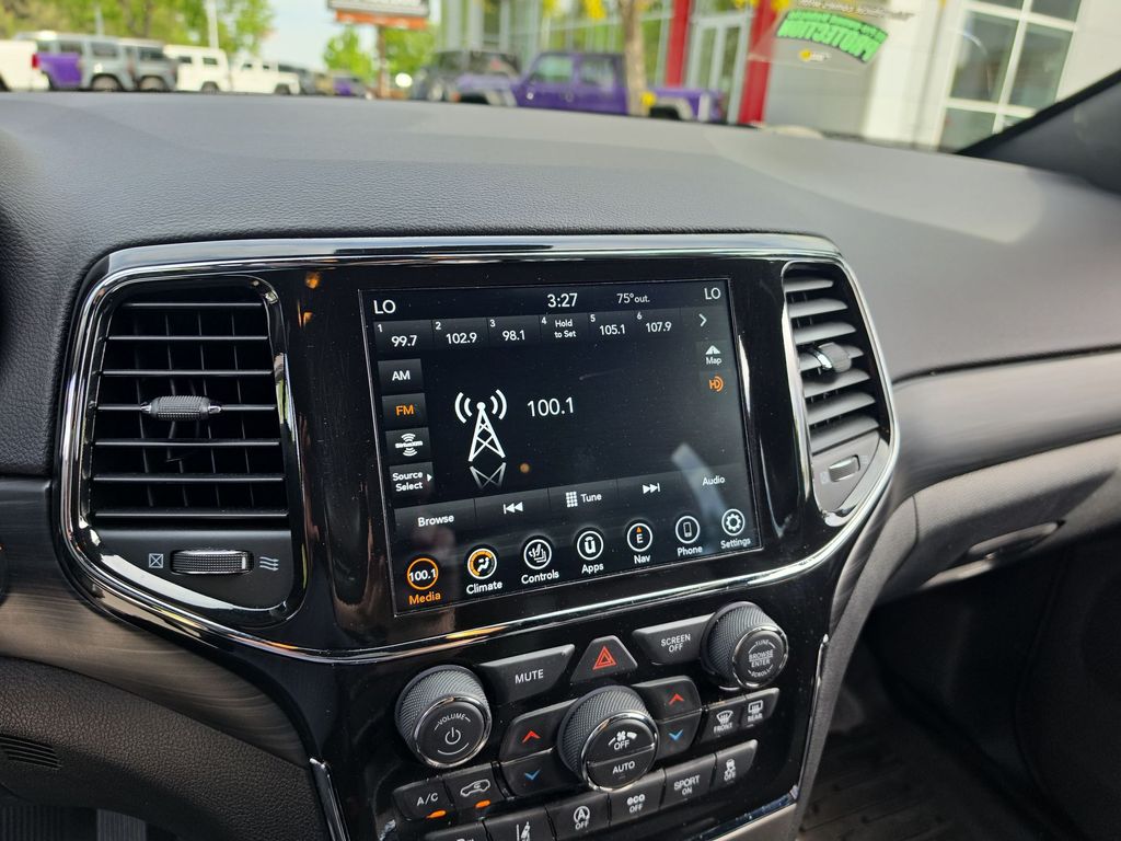 Thumbnail: 2021 Jeep Grand Cherokee - 11
