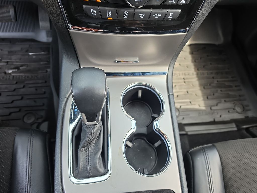 Thumbnail: 2021 Jeep Grand Cherokee - 12