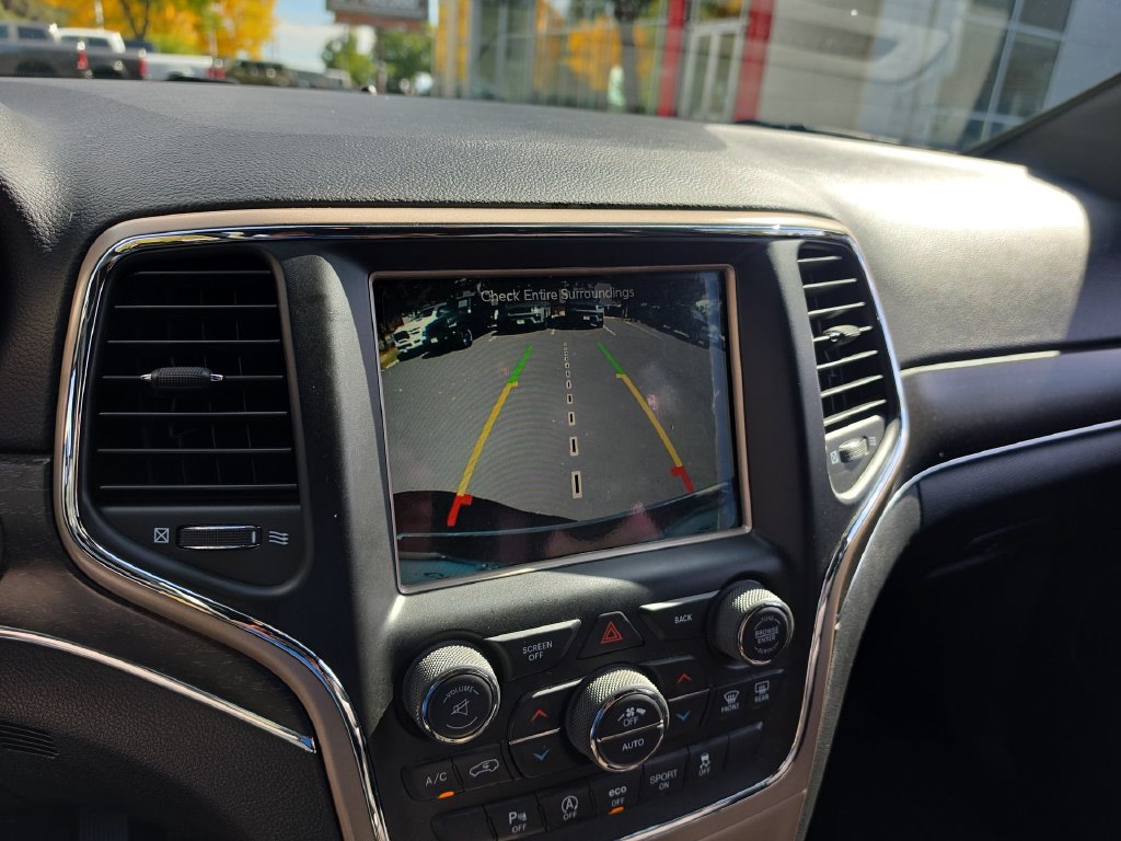 Thumbnail: 2016 Jeep Grand Cherokee - 22