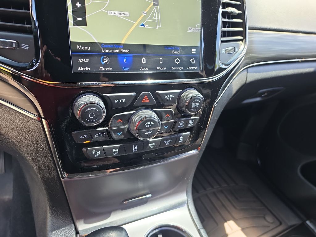 Thumbnail: 2020 Jeep Grand Cherokee - 25