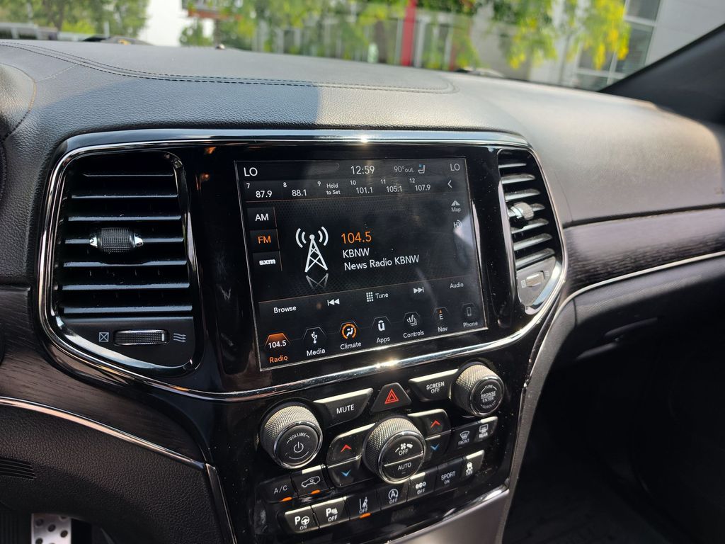 Thumbnail: 2019 Jeep Grand Cherokee - 10