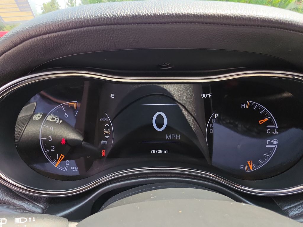 Thumbnail: 2019 Jeep Grand Cherokee - 12