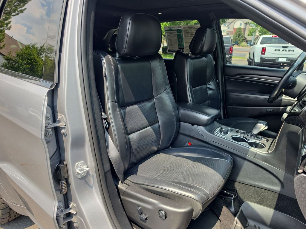 Thumbnail: 2019 Jeep Grand Cherokee - 8