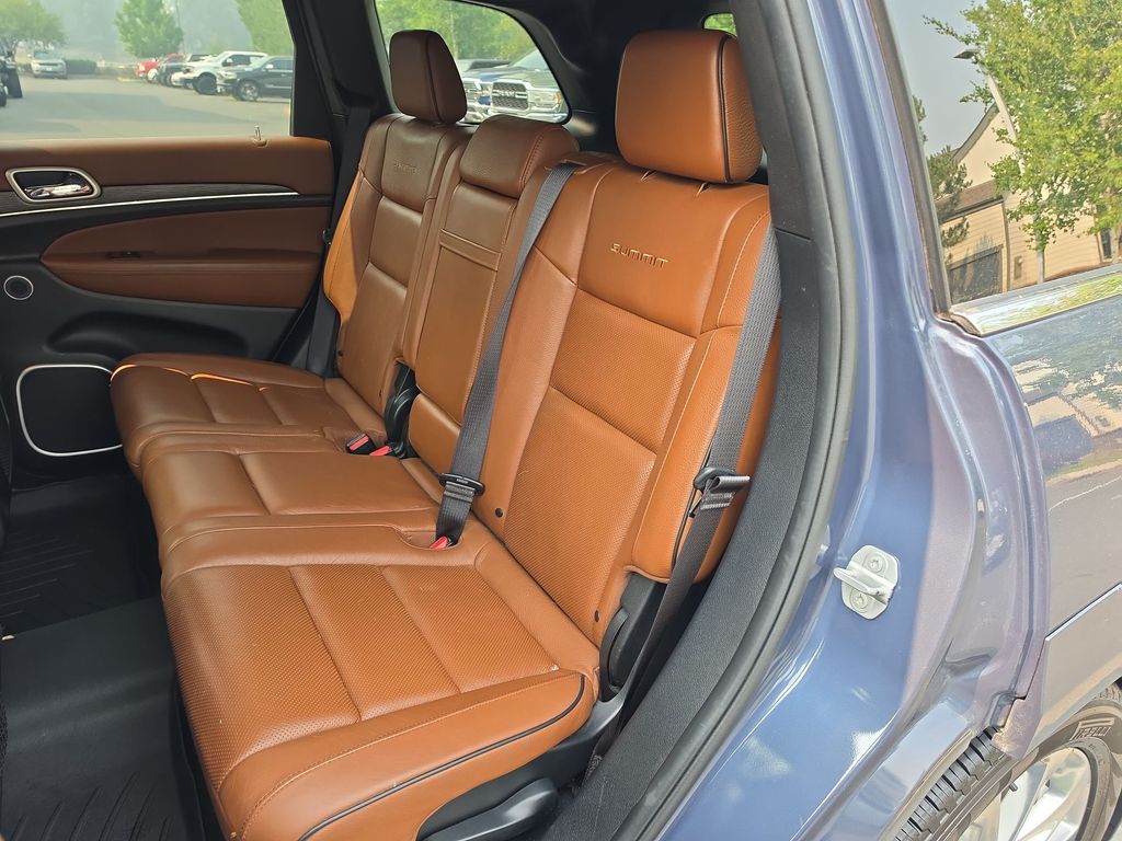 Thumbnail: 2020 Jeep Grand Cherokee - 9