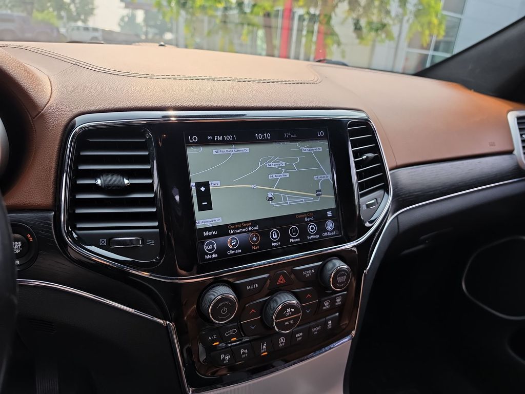 Thumbnail: 2020 Jeep Grand Cherokee - 23