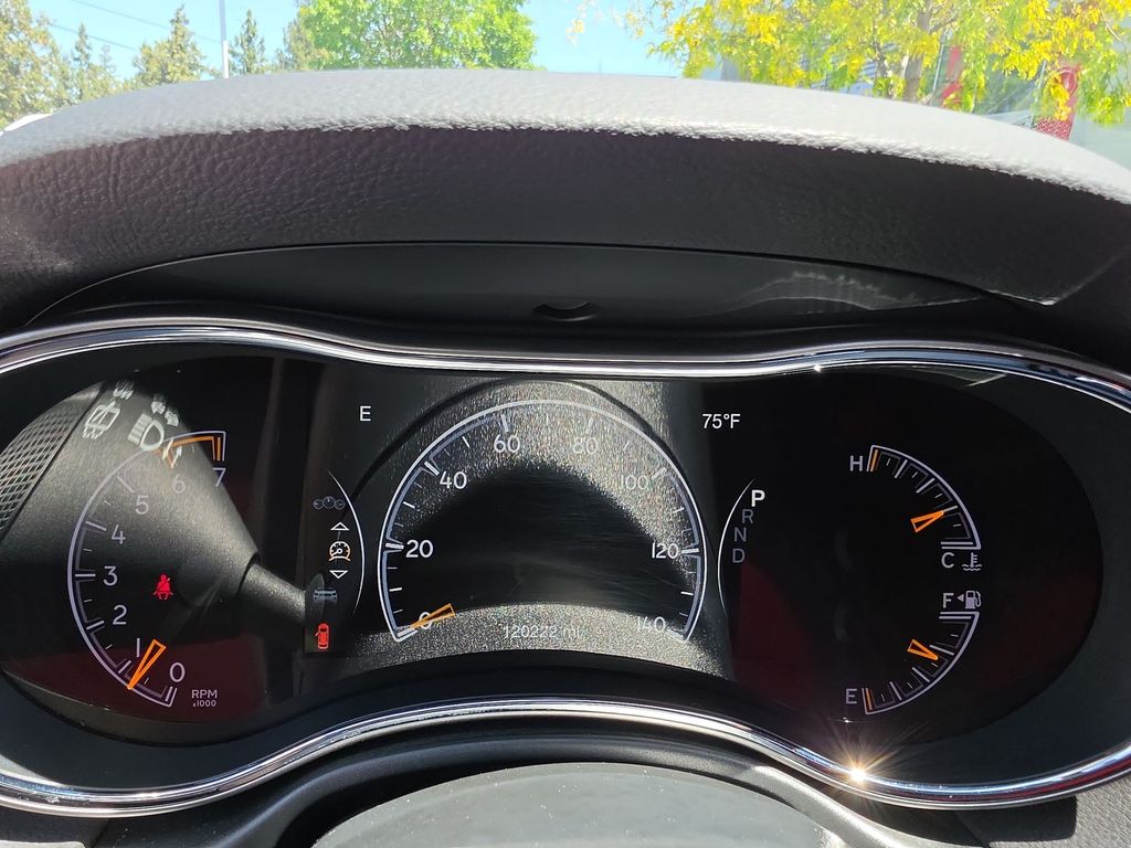 Thumbnail: 2020 Jeep Grand Cherokee - 13
