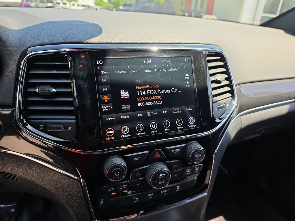 Thumbnail: 2020 Jeep Grand Cherokee - 11