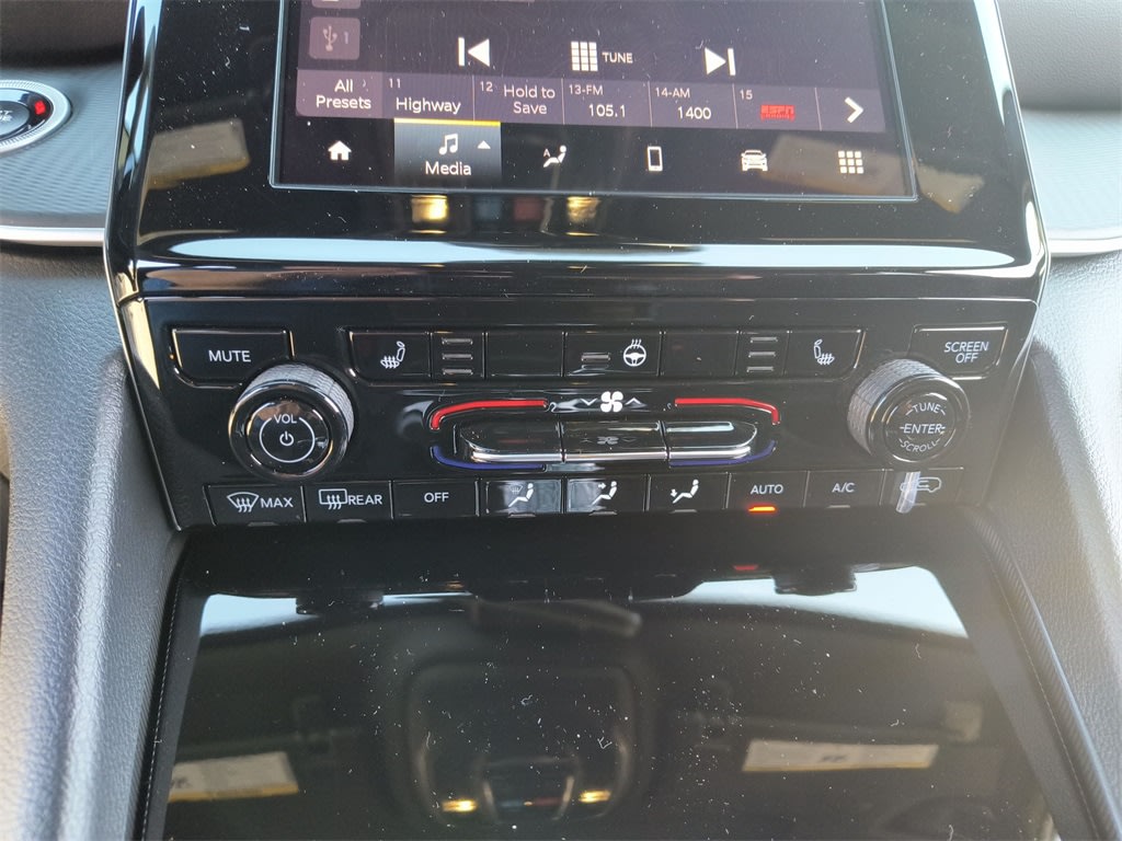2025 Jeep Grand Cherokee Laredo 23