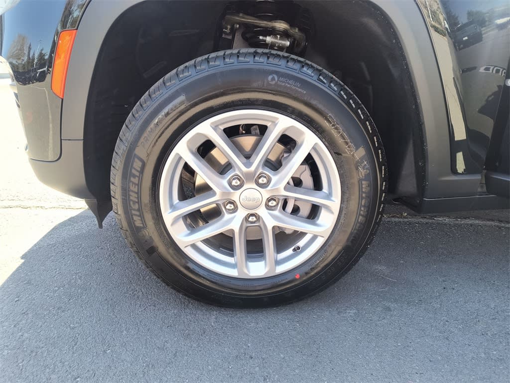 2025 Jeep Grand Cherokee Laredo 7