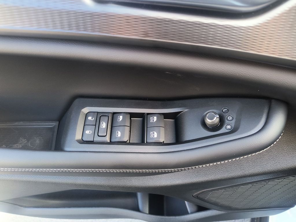 Thumbnail: 2026 Jeep Grand Cherokee - 21