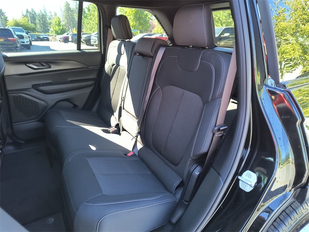 Thumbnail: 2025 Jeep Grand Cherokee - 9