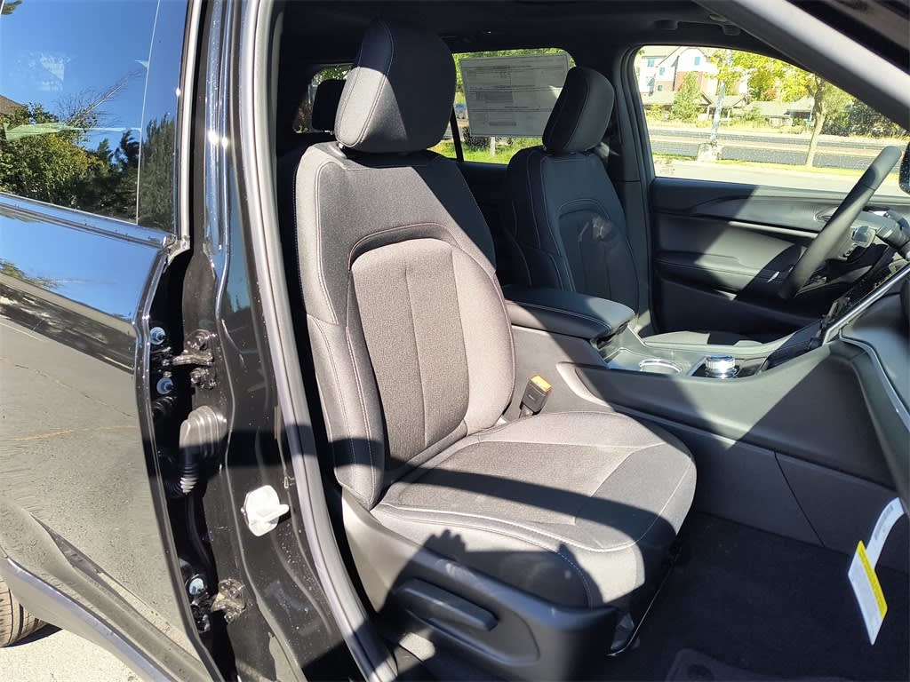 Thumbnail: 2025 Jeep Grand Cherokee - 8