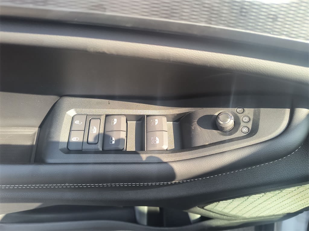 2025 Jeep Grand Cherokee Laredo 21