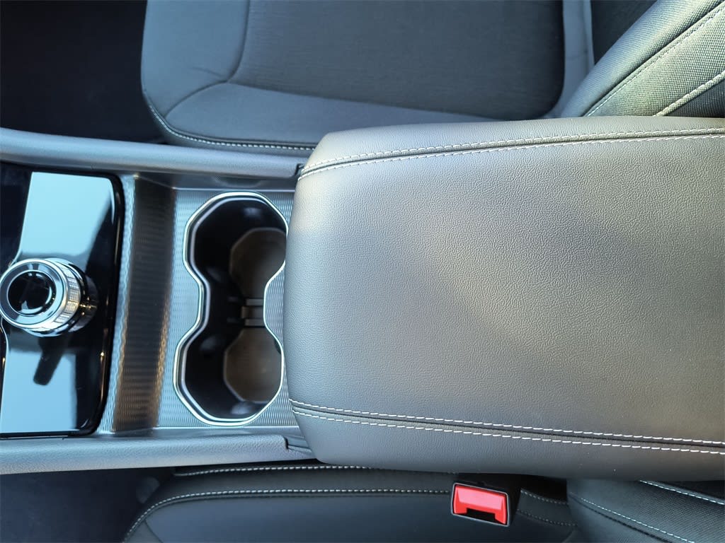 Thumbnail: 2025 Jeep Grand Cherokee - 8