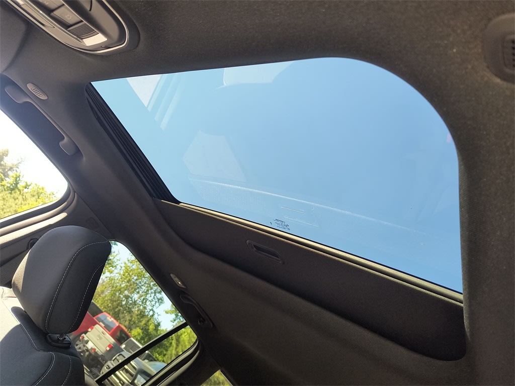 Thumbnail: 2025 Jeep Grand Cherokee - 24