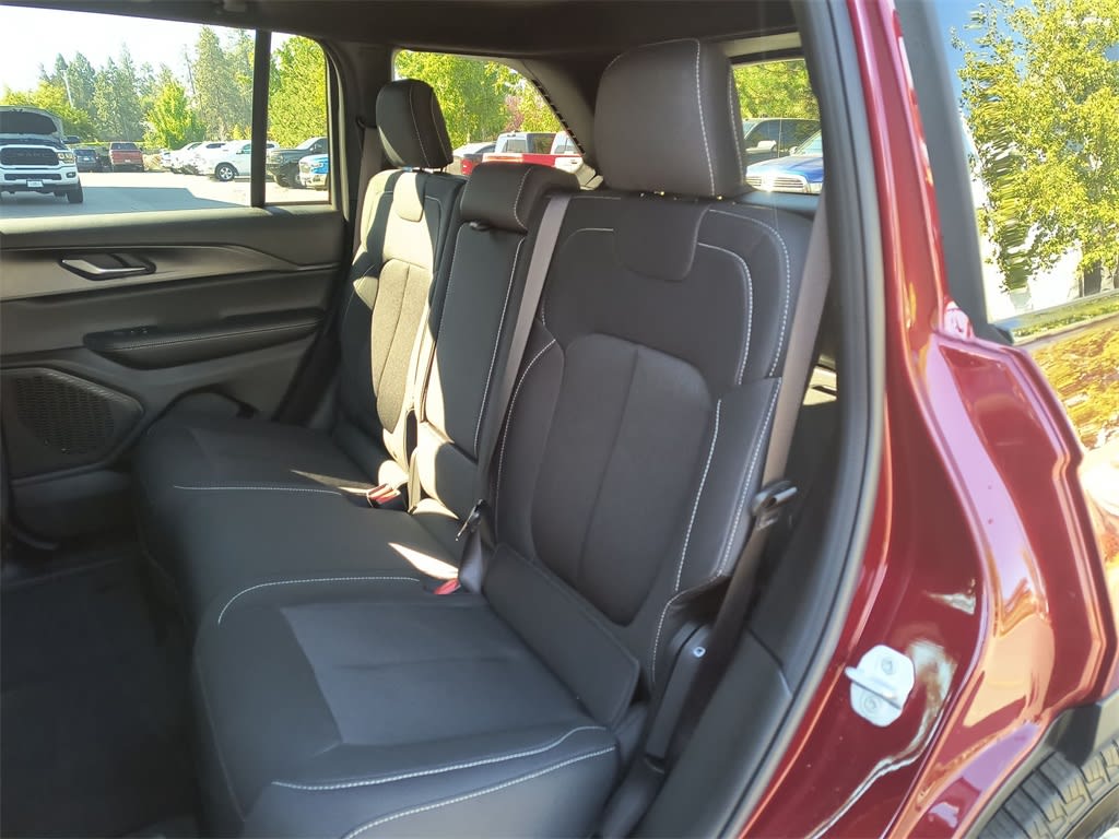 Thumbnail: 2025 Jeep Grand Cherokee - 9