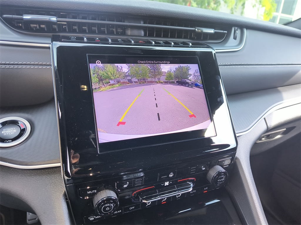 Thumbnail: 2025 Jeep Grand Cherokee - 22