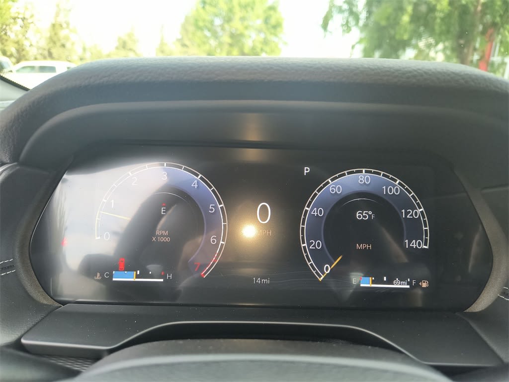 Thumbnail: 2025 Jeep Grand Cherokee - 12