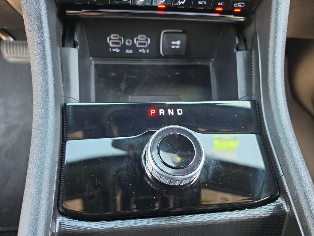 Thumbnail: 2024 Jeep Grand Cherokee - 11