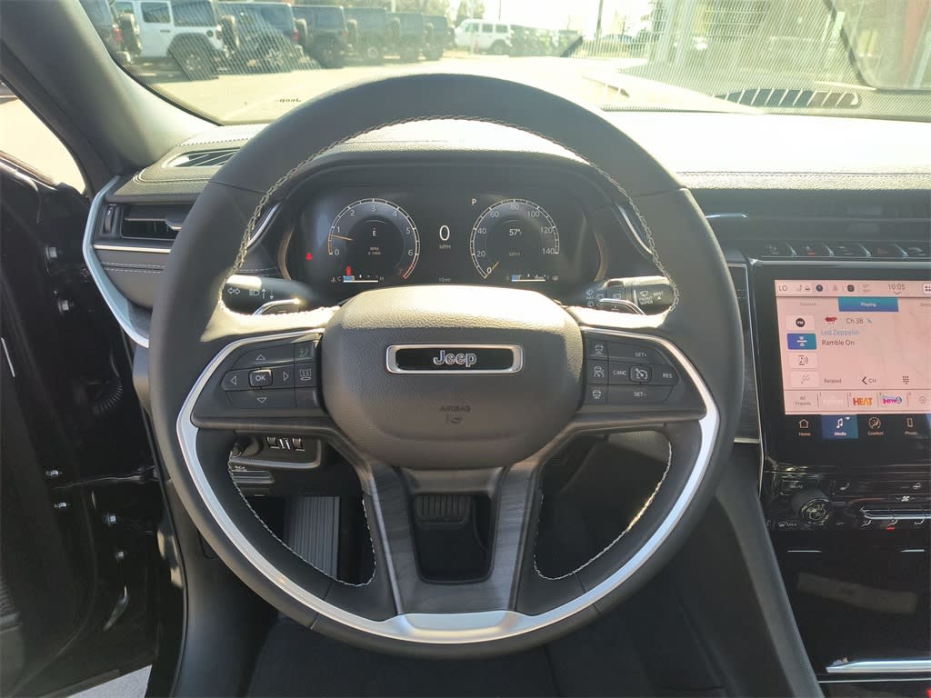 Thumbnail: 2025 Jeep Grand Cherokee - 2