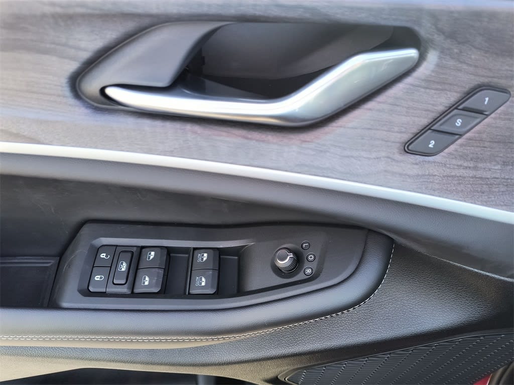 Thumbnail: 2025 Jeep Grand Cherokee - 21