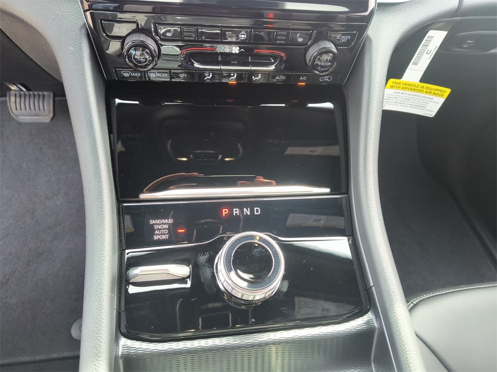 2025 Jeep Grand Cherokee Limited Edition 13