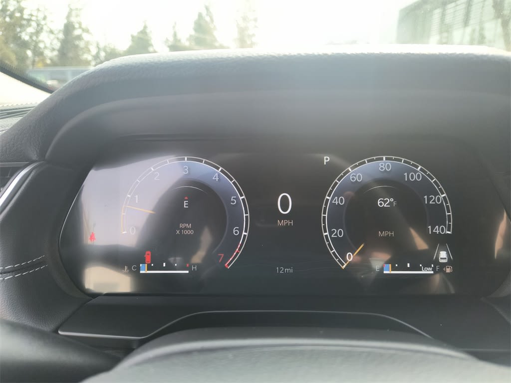 2025 Jeep Grand Cherokee Limited Edition 14