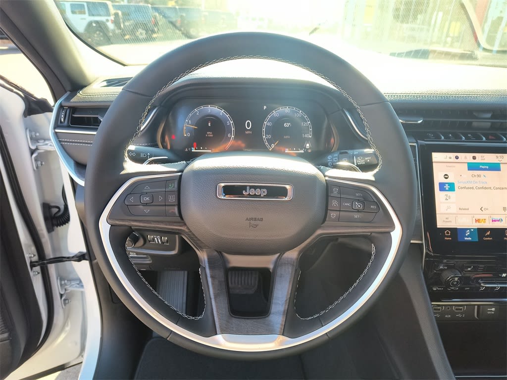 2025 Jeep Grand Cherokee Limited Edition 2