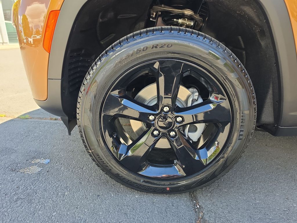Thumbnail: 2026 Jeep Grand Cherokee - 6
