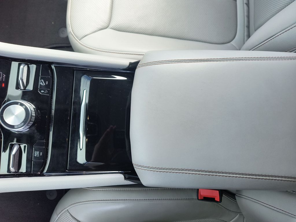 Thumbnail: 2023 Jeep Grand Cherokee - 25