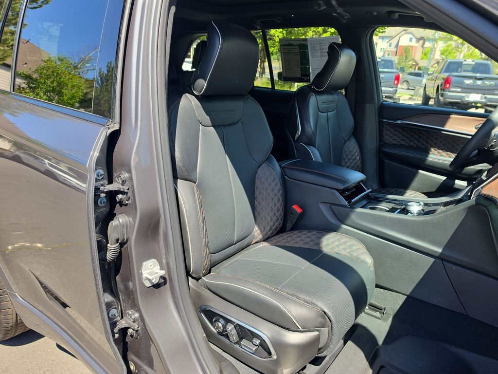 Thumbnail: 2025 Jeep Grand Cherokee - 9