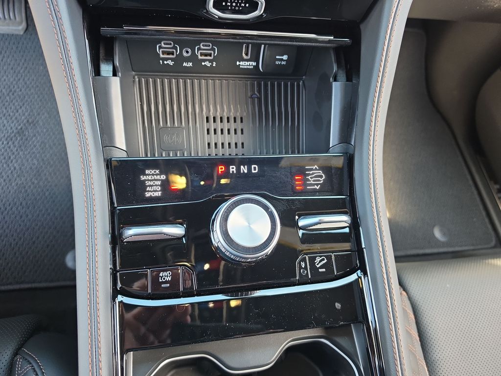 Thumbnail: 2026 Jeep Grand Cherokee - 12