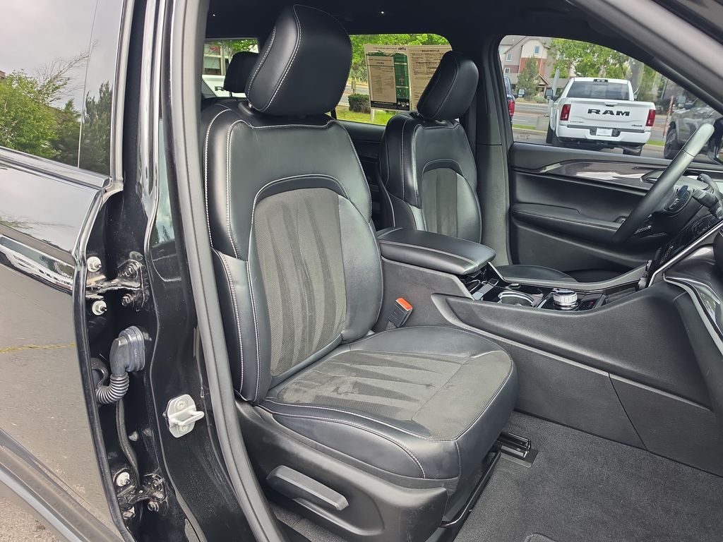 Thumbnail: 2021 Jeep Grand Cherokee L - 8
