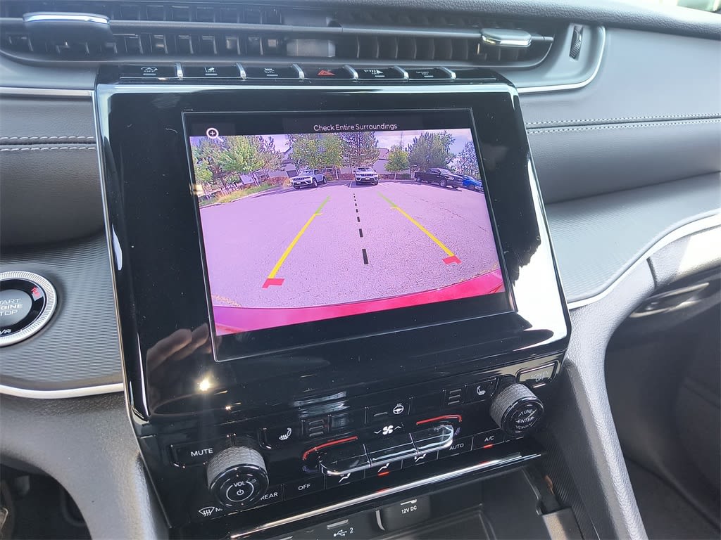 Thumbnail: 2025 Jeep Grand Cherokee L - 23