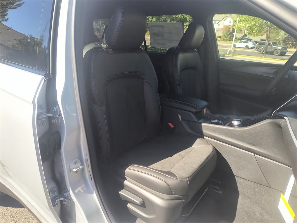 Thumbnail: 2025 Jeep Grand Cherokee L - 8