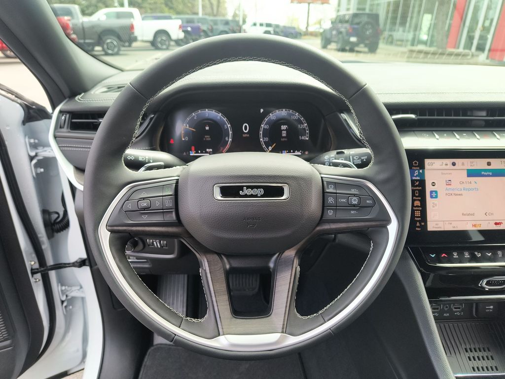 Thumbnail: 2026 Jeep Grand Cherokee L - 2