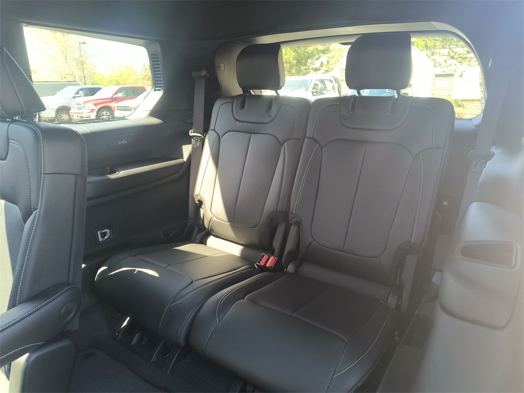 2025 Jeep Grand Cherokee L Limited Edition 27
