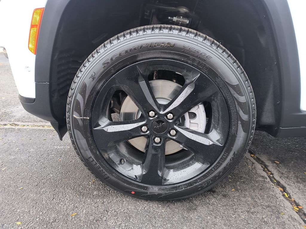 Thumbnail: 2025 Jeep Grand Cherokee L - 5