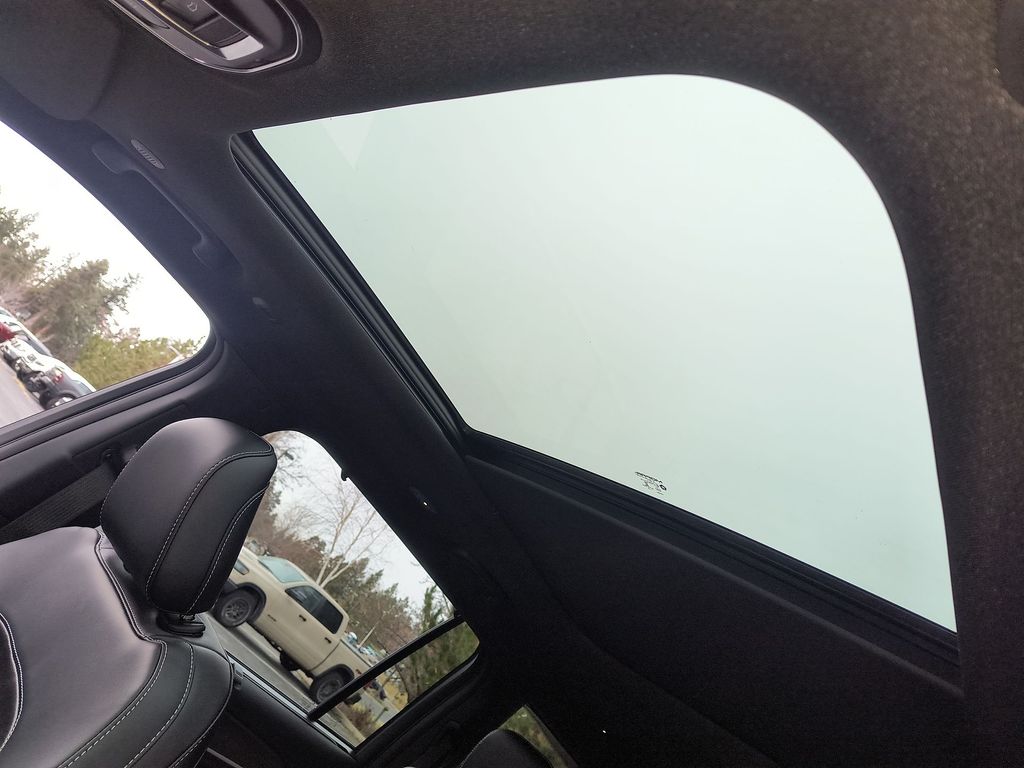 Thumbnail: 2025 Jeep Grand Cherokee L - 26