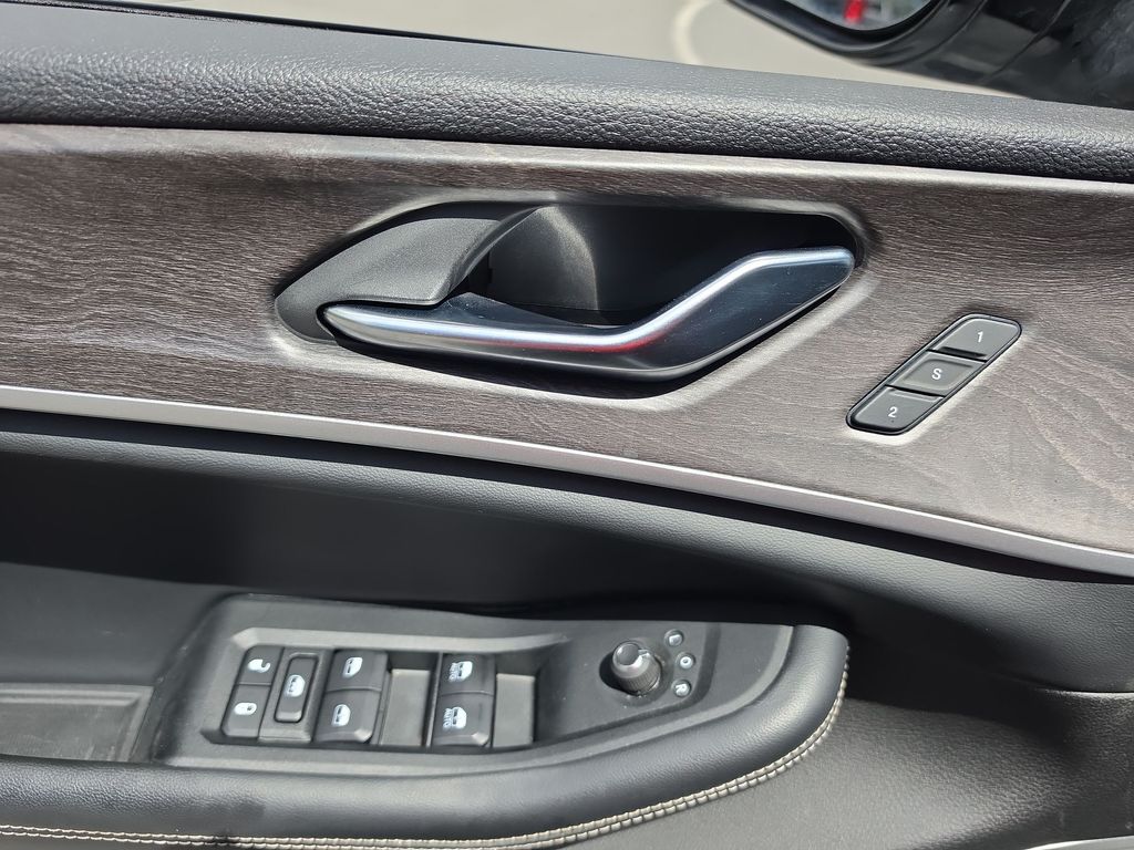 Thumbnail: 2021 Jeep Grand Cherokee L - 20
