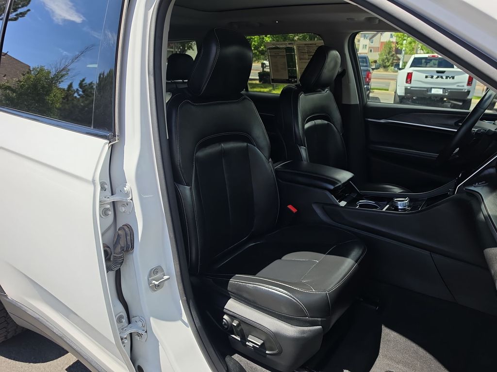 Thumbnail: 2021 Jeep Grand Cherokee L - 9