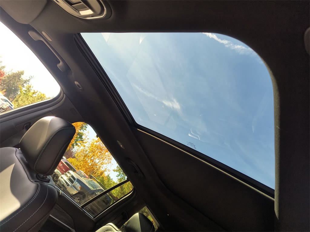 Thumbnail: 2025 Jeep Grand Cherokee L - 26