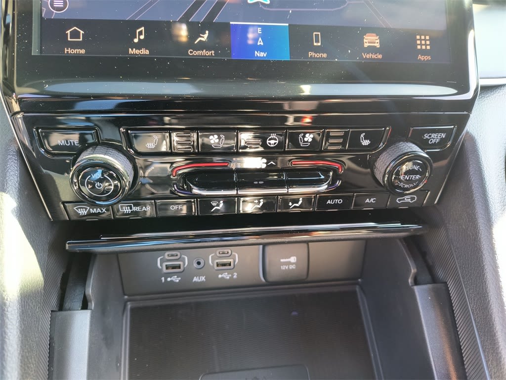 Thumbnail: 2025 Jeep Grand Cherokee L - 24