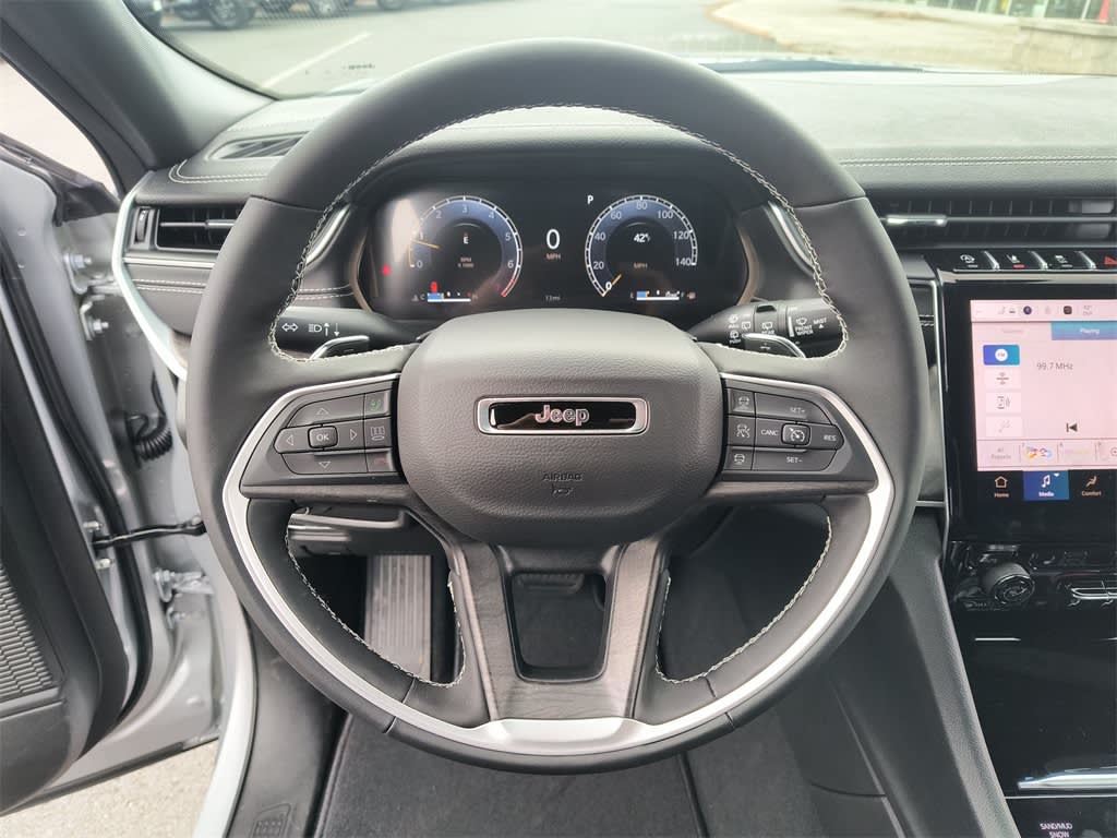 2025 Jeep Grand Cherokee L Limited Edition 2